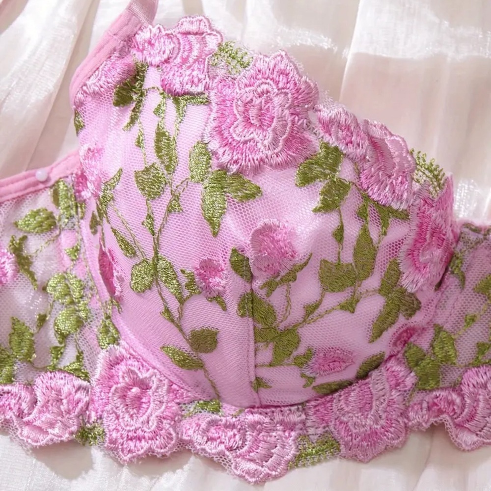 New sexy boho pink floral underwire bra panty set thong L and XL available - Picture 3 of 8